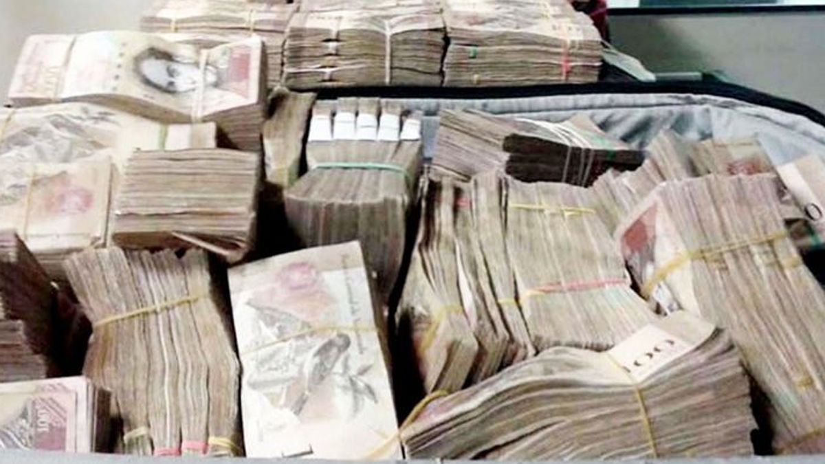 Bolívares venezolanos. Otra vez le quitarán ceros.