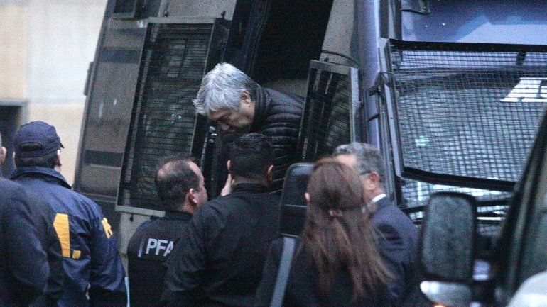 Lázaro Báez aguarda ser indagado por el juez Casanello