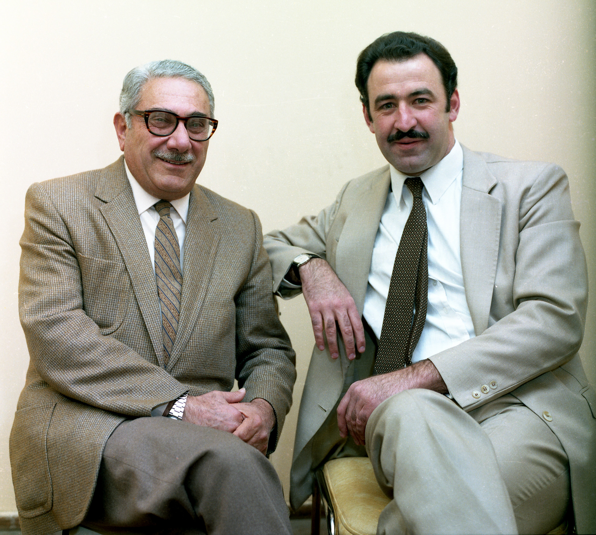 Felipe Llaver y Pepe Genoud, gobernador y vice desde 1983 con el retorno de la democracia. Felipe Llaver y Pepe Genoud, gobernador y vice desde 1983 con el retorno de la democracia.