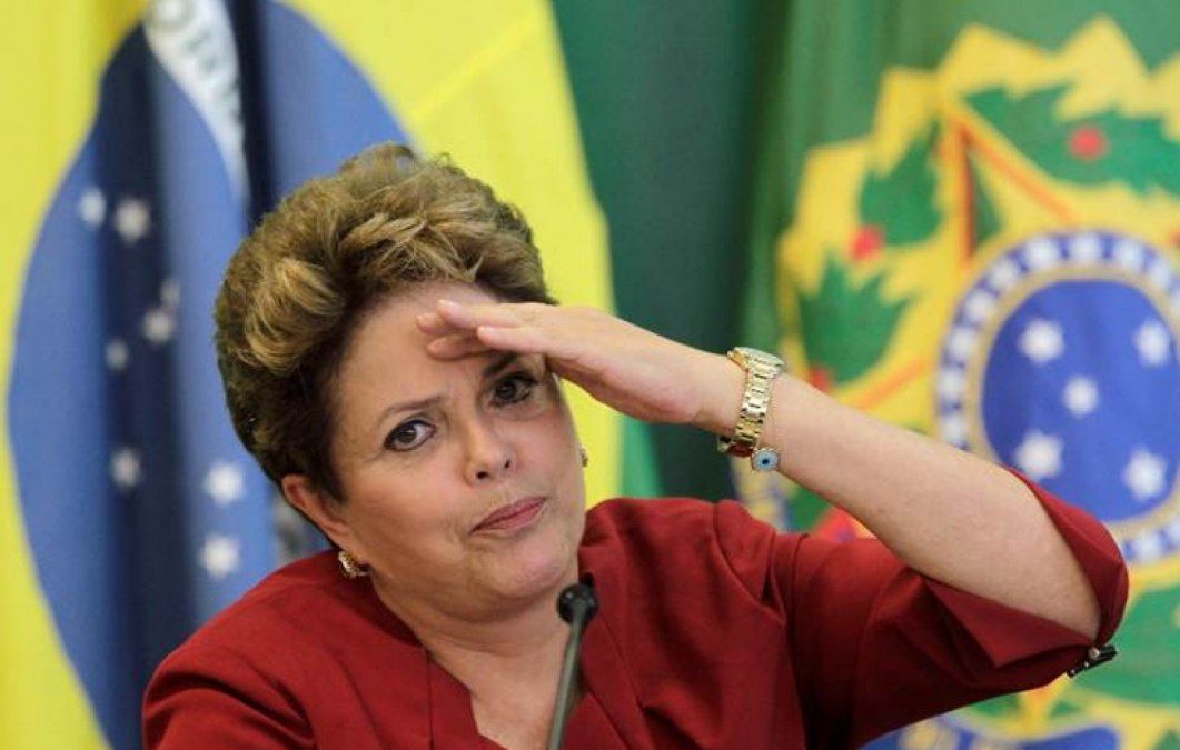 Mayoría de los senadores apoya juicio político a Rousseff