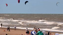 El kitesurf es una de las principales actividades en este pueblo. El kitesurf es una de las principales actividades en este pueblo.