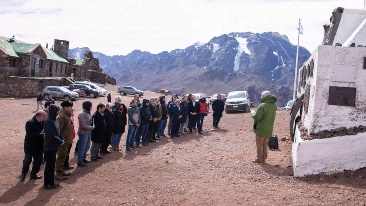 El tercer encuentro por el Paso Centauro, esta vez en el Monumento Cristo Redentor. El tercer encuentro por el Paso Centauro, esta vez en el Monumento Cristo Redentor.