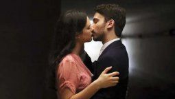 ¡Llegó el beso! Bruno y Lucía tuvieron su noche en Argentina