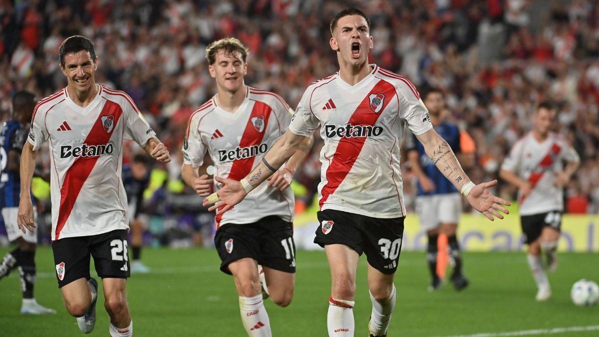 River cierra el grupo ante Universitario de Perú en el Más Monumental. 