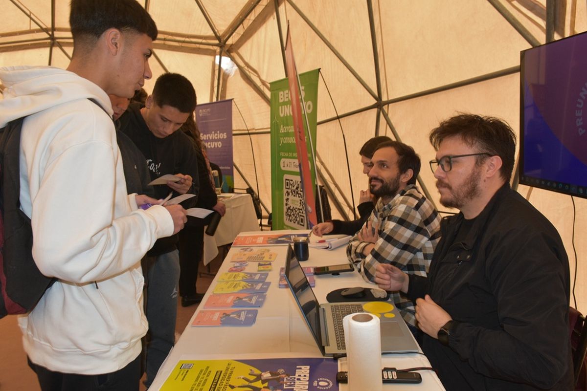 Llega la "Expo Educativa Lavalle 2025" en Villa Tulumaya. Llega la "Expo Educativa Lavalle 2025" en Villa Tulumaya.