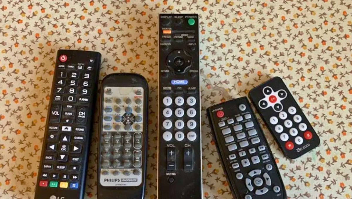 Si tu control remoto se rompe o no funciona como antes, no lo tires. Tienes un tesoro del reciclaje. Si tu control remoto se rompe o no funciona como antes, no lo tires. Tienes un tesoro del reciclaje.