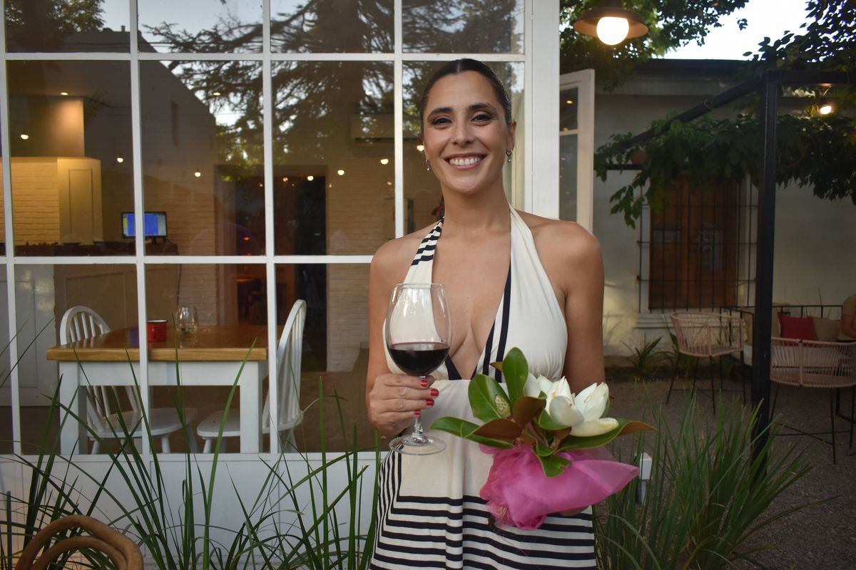 Belén deja su mensaje en un libro presentado recientemente. El 17 de noviembre se cumplieron cuatro años desde que su vida cambió. Fotos: Gentileza agencia Fogón.