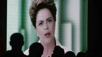 Miles y miles de personas exigen la salida de Dilma Rousseff en las calles de Brasil