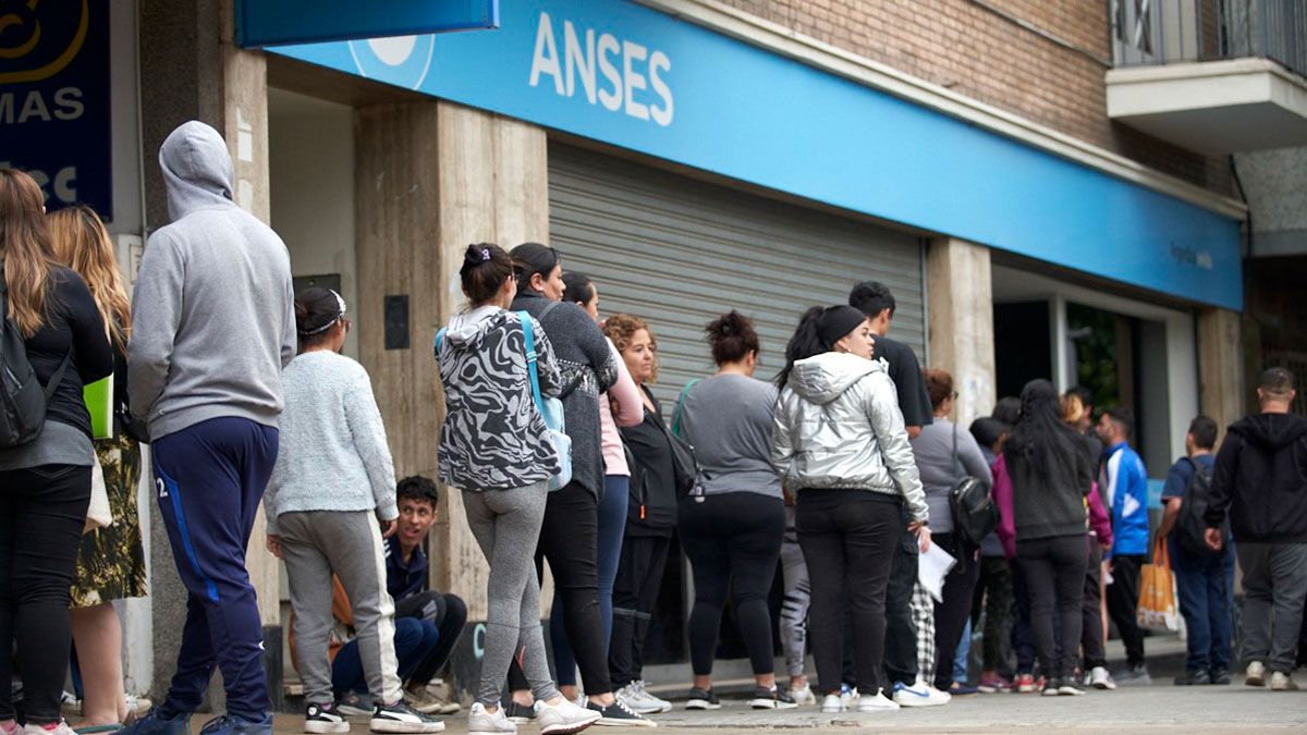 ANSES Sigue Pagando El Bono De Más De 100 Mil Pesos Antes De Navidad