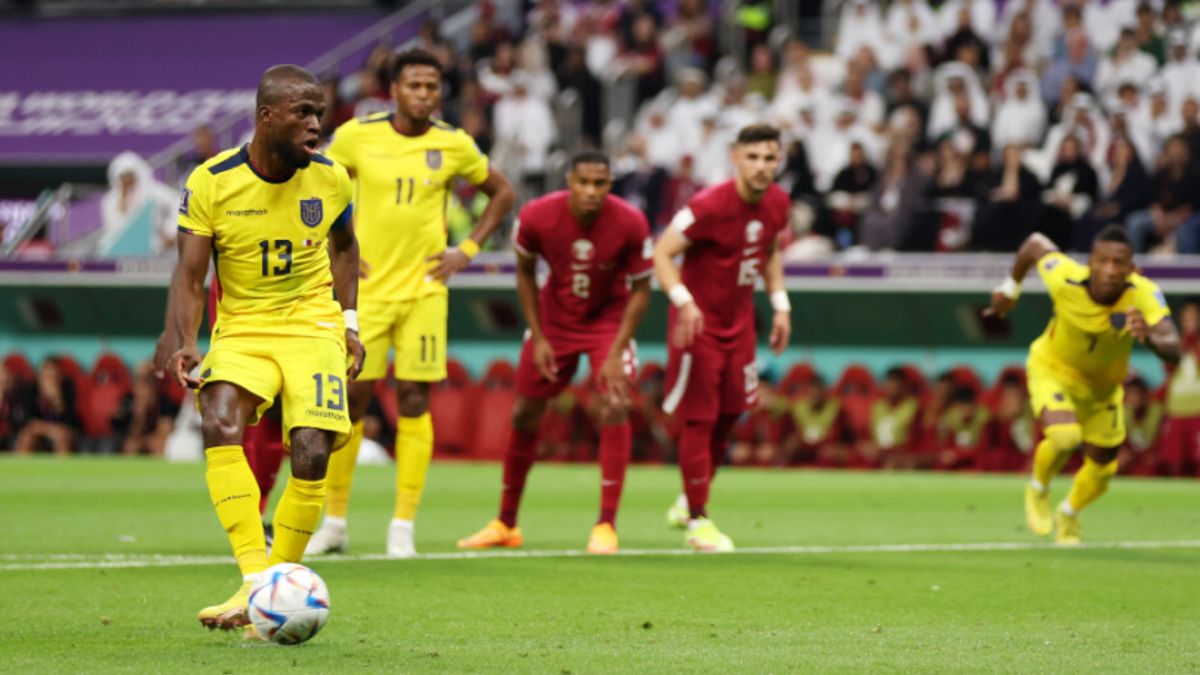 Enner Valencia, de penal, hizo el primer gol del Mundial Qatar 2022