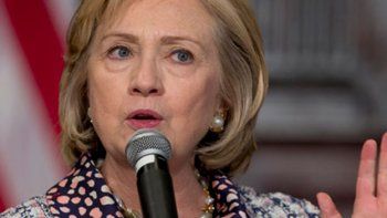 Continúa el escándalo en torno a Hillary Clinton y una serie de mails borrados