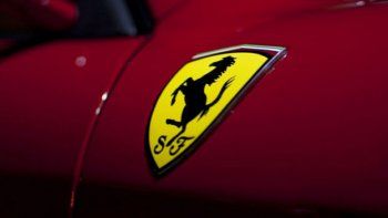 Ferrari saca brillo a su marca para salir a bolsa