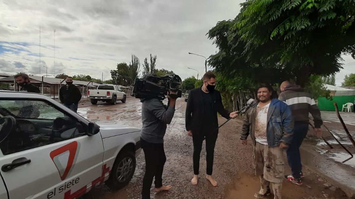 Metidos en el barro, una impronta del periodismo, de mostrar la