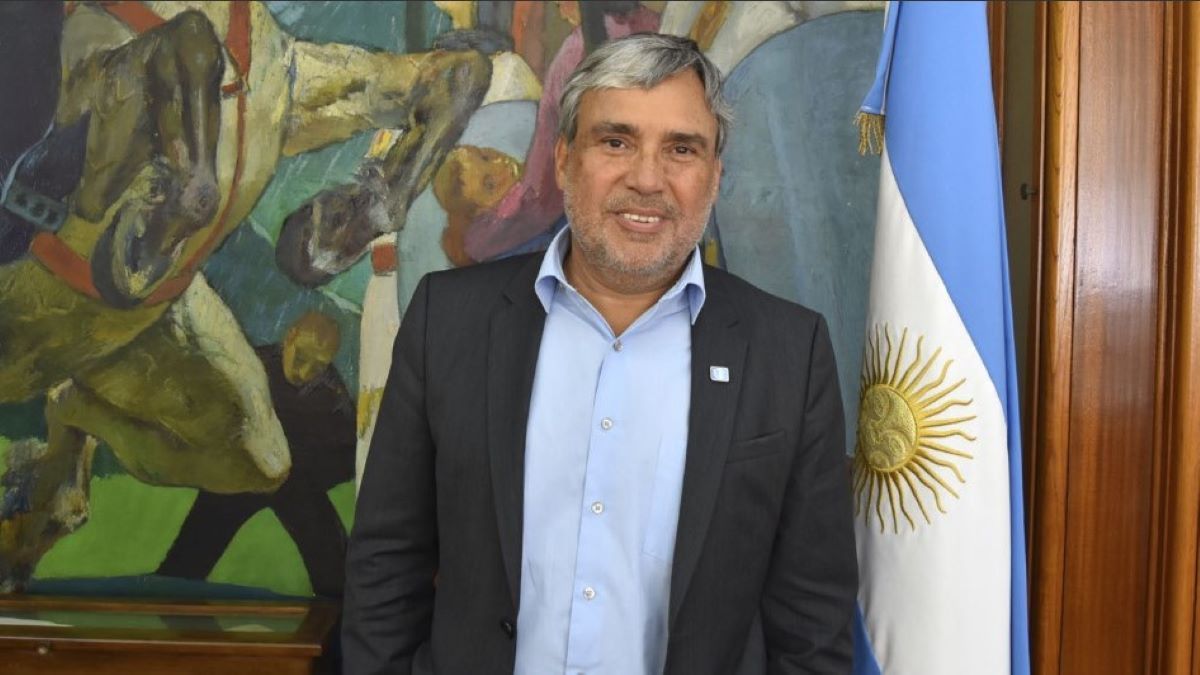 Roberto Fiochi, otro mendocino en Defensa. Roberto Fiochi, otro mendocino en Defensa.