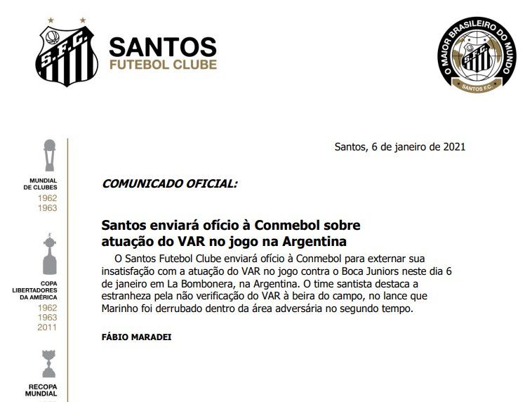 La protesta del Santos por la labor del VAR en el partido ante Boca.