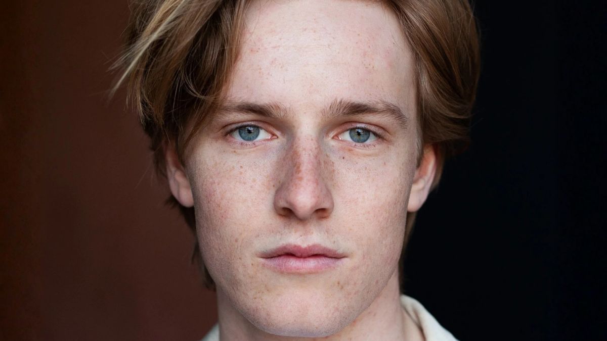 Louis Hofmann.