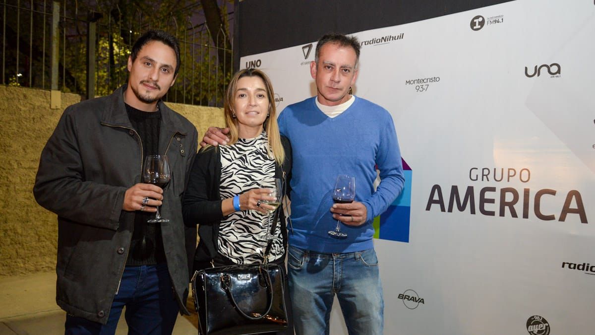 Mariano Cairone, Nancy Molina y Juan Álvarez.