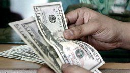 Cómo cerrará el dólar y la actividad económica del país en este 2020