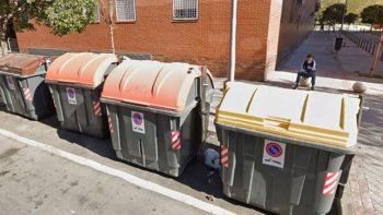 Un anciano murió al querer controlar si había reciclado bien su basura