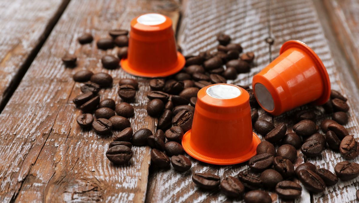 Las cápsulas de café pueden reciclarse de muchas maneras. Las cápsulas de café pueden reciclarse de muchas maneras. 