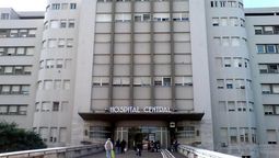 En el Hospital Central desde fines de julio se cobra la atención médica a extranjeros.