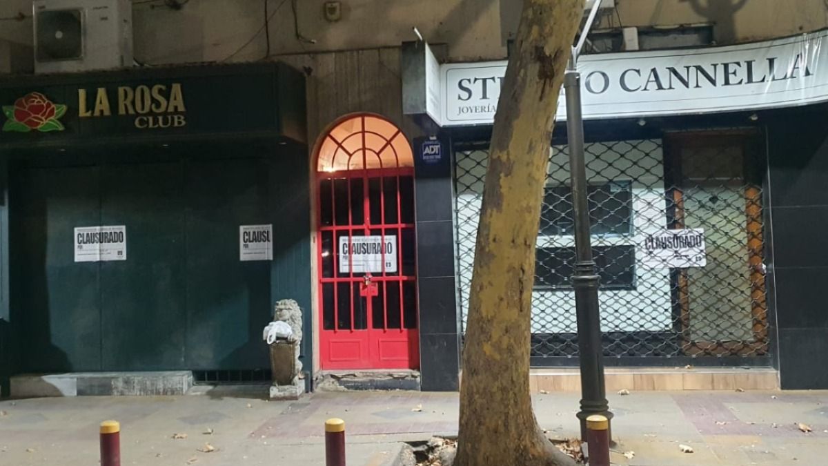 Una de las "joyer&iacute;as" donde de acuerdo con la investigaci&oacute;n se vend&iacute;an d&oacute;lares.