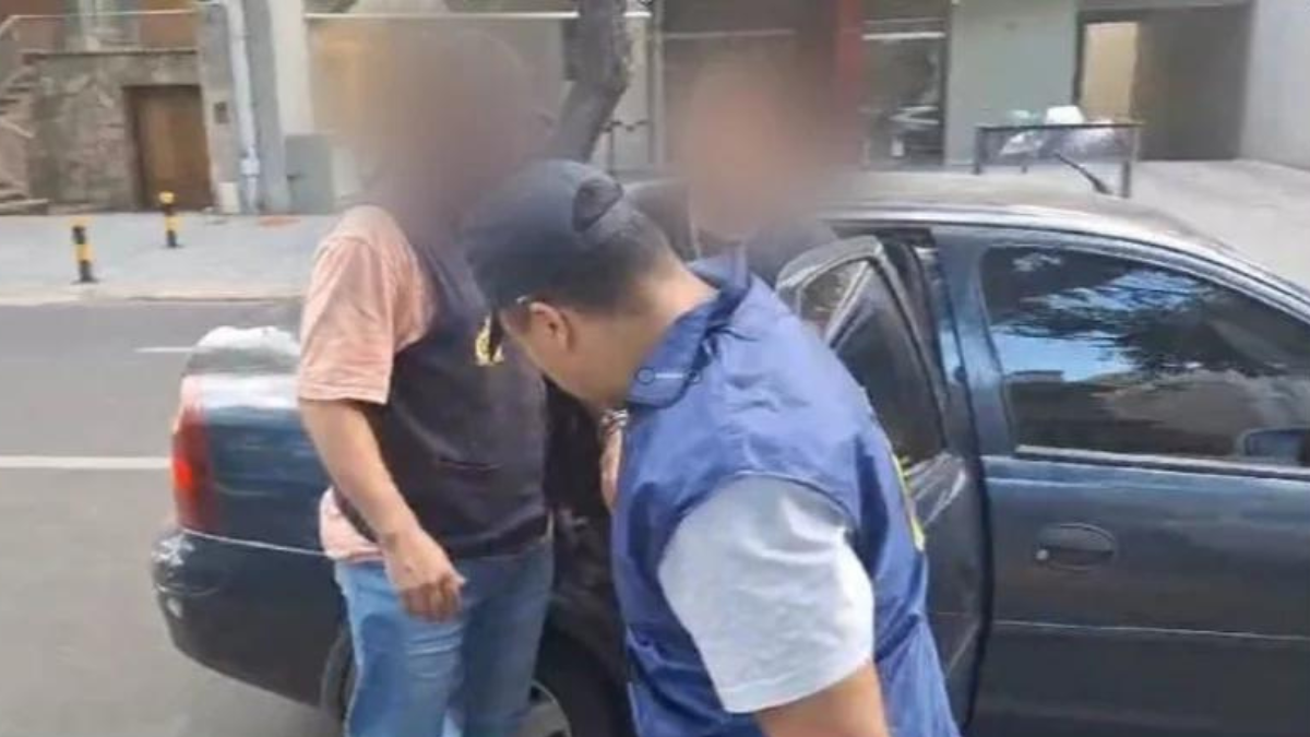 Las detenciones se concretaron con éxito en los operativos realizados en la vía pública en la Ciudad de Mendoza. Las detenciones se concretaron con éxito en los operativos realizados en la vía pública en la Ciudad de Mendoza.