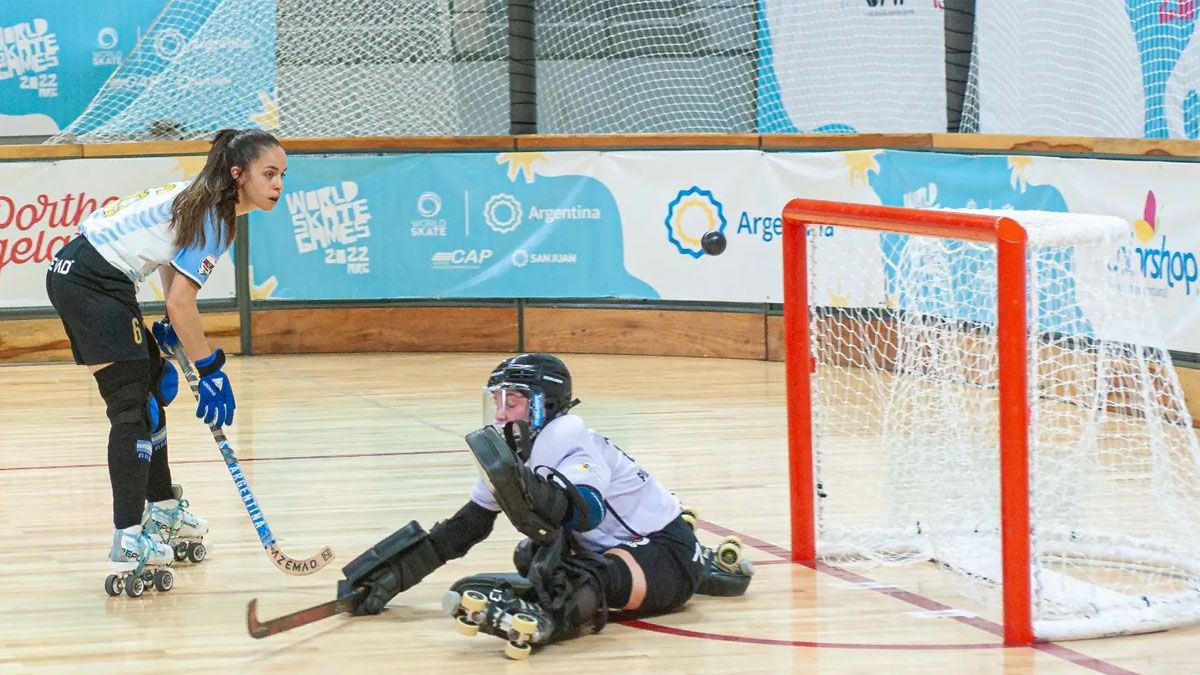 Julieta Fernández marcó cuatro goles en el en triunfazo de Las Águilas sobre Alemania, por los World Skate Games.