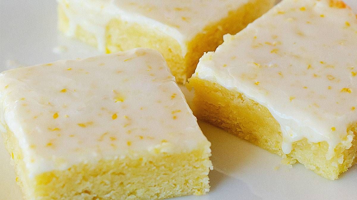 Recetas: cuadraditos húmedos de limón.