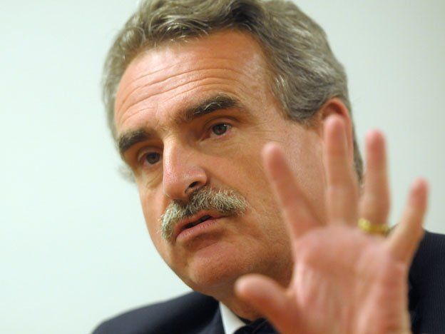 “Yo no aconsejaría que las Fuerzas Armadas combatan a los narcos”