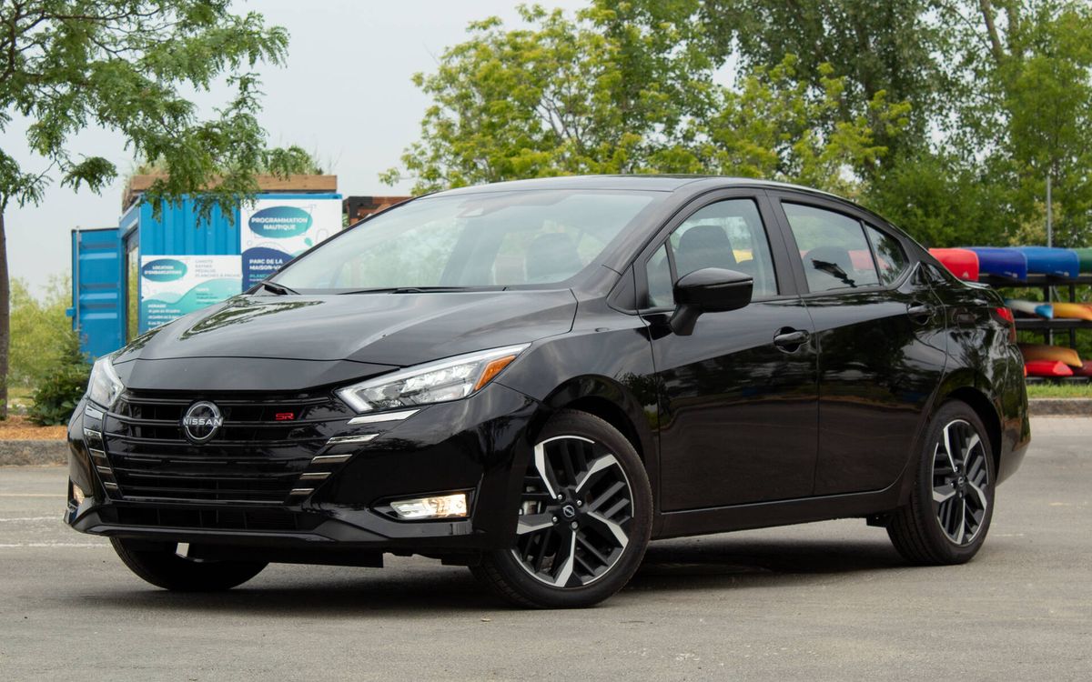 Nissan se quedó con el galardón al coche más económico este año. Nissan se quedó con el galardón al coche más económico este año.