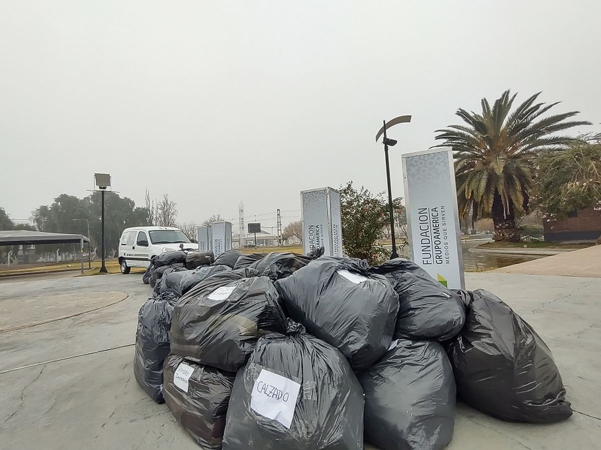 Quienes deseen seguir colaborando pueden llevar sus donaciones a Canal 7, Manuel A. Sáez 2.421 de Las Heras.