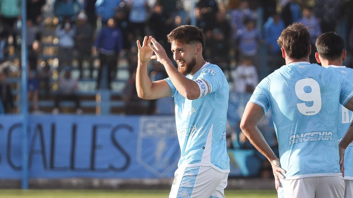 Santiago López Demarhi es muy importante en la defensa de Gutiérrez Sport Club. Santiago López Demarhi es muy importante en la defensa de Gutiérrez Sport Club.