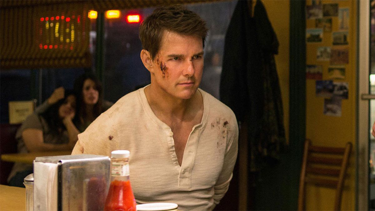 Tom Cruise brilla con un papel protagónico en Jack Reacher: sin regreso