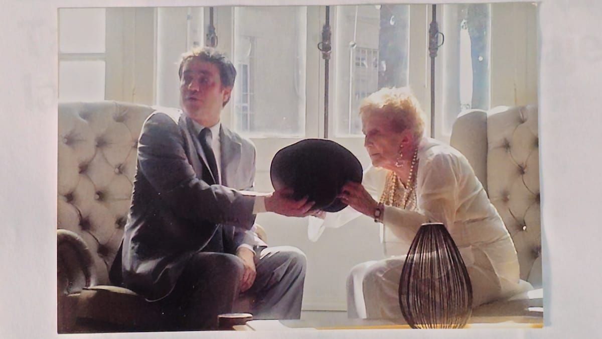 Una escena de El Anticuario en la que Lita Tancredi 