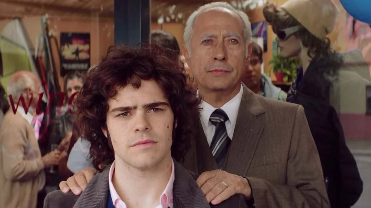 Francella y Lanzani la rompen en El Clan. Francella y Lanzani la rompen en El Clan.