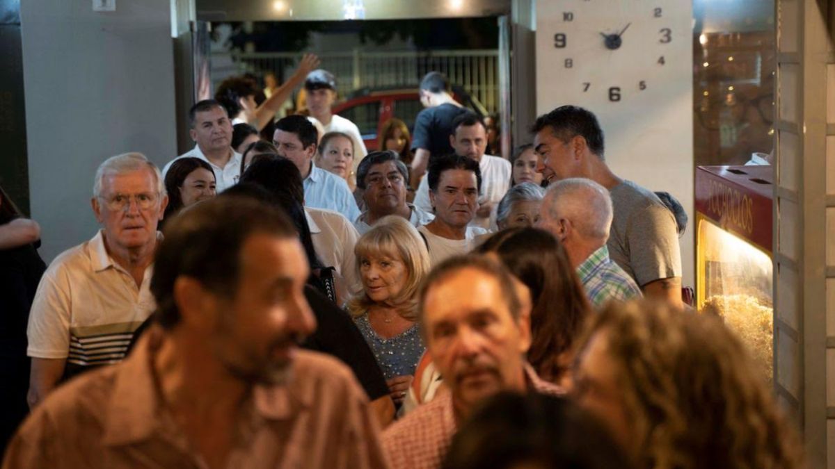 Más de 5.000 espectadores ya vieron "Vos, yo y el otro" en el Teatro Imperial de Maipú. Más de 5.000 espectadores ya vieron "Vos, yo y el otro" en el Teatro Imperial de Maipú.