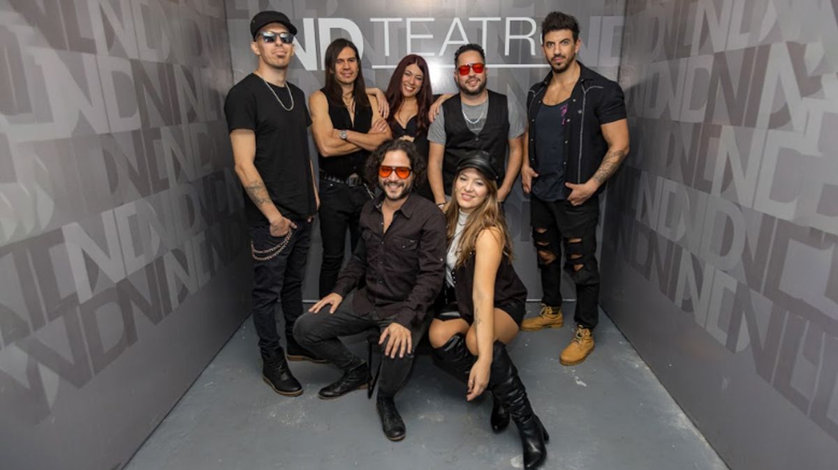 La Roxband toca en San Rafael.