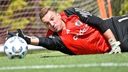Franco Armani será titular en el arco de River.