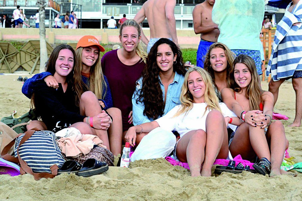 Reñaca, una playa con propiedad adolescente