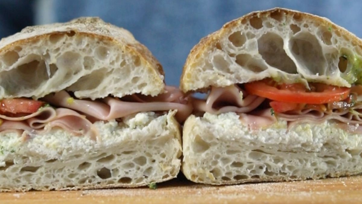 Pan ciabatta, la receta súper esponjosa y crujiente ideal para cualquier tipo de sánguche