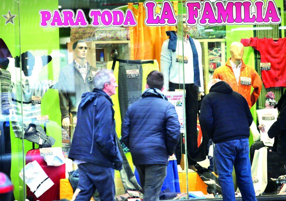 El consumo sigue en picada libre