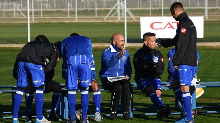 El Gallego todavía no confirmó el once titular para jugarle a Independiente
