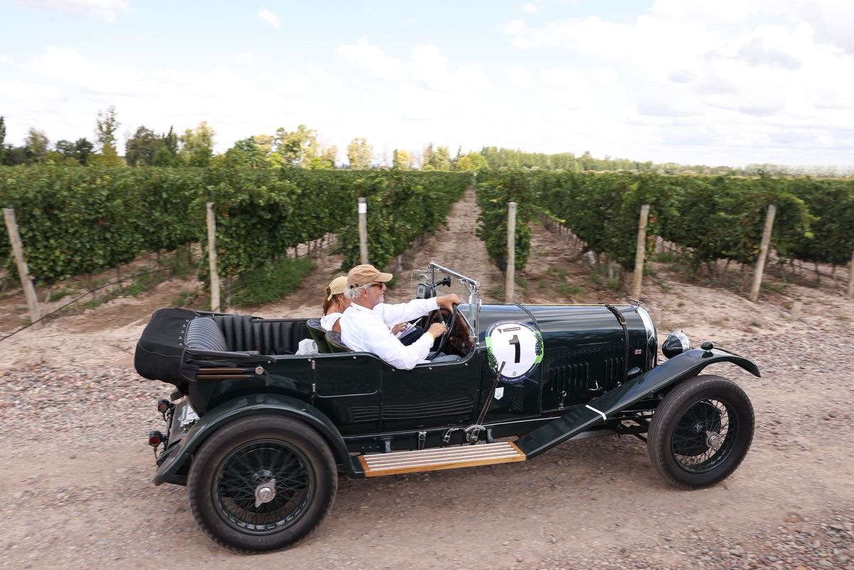 Un Bentley 3 Litre de 1924 ganó el Concurso de Elegancia en el Rally de las Bodegas 2026