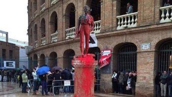Polémica en España por un atentado antitaurino