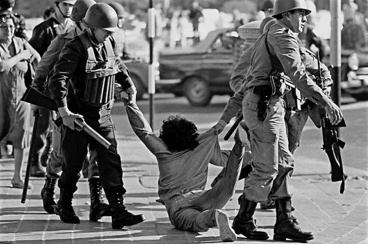 Durante los operativos -y tambi&eacute;n despu&eacute;s- se cometieron delitos de lesa humanidad contra adultos y menores. Ahora la Justicia proces&oacute; a numerosos acusados en Mendoza. Imagen ilustrativa.