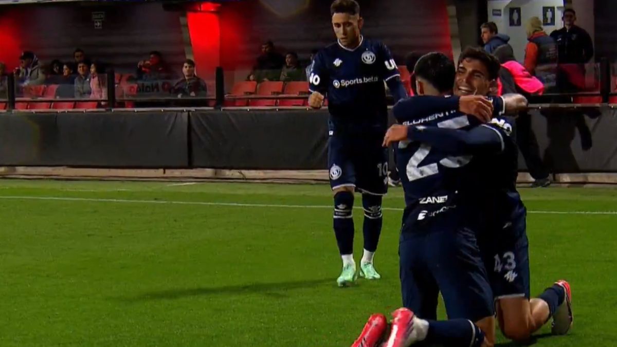 Independiente Rivadavia le gana 1 a 0 a Barracas Central finalizado el primer tiempo