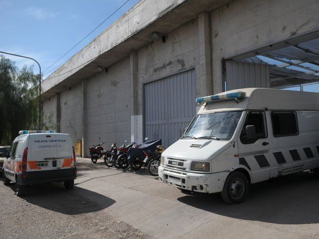 El sospechoso está alojado en el complejo San Felipe. El sospechoso está alojado en el complejo San Felipe.