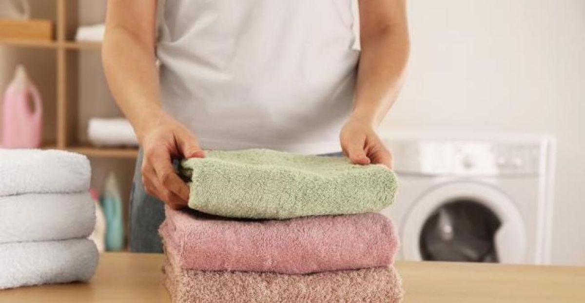 Con estos trucos caseros tus toallas perderán las pelotitas de telas que se le forman.