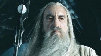 Christopher Lee murió sin un peso
